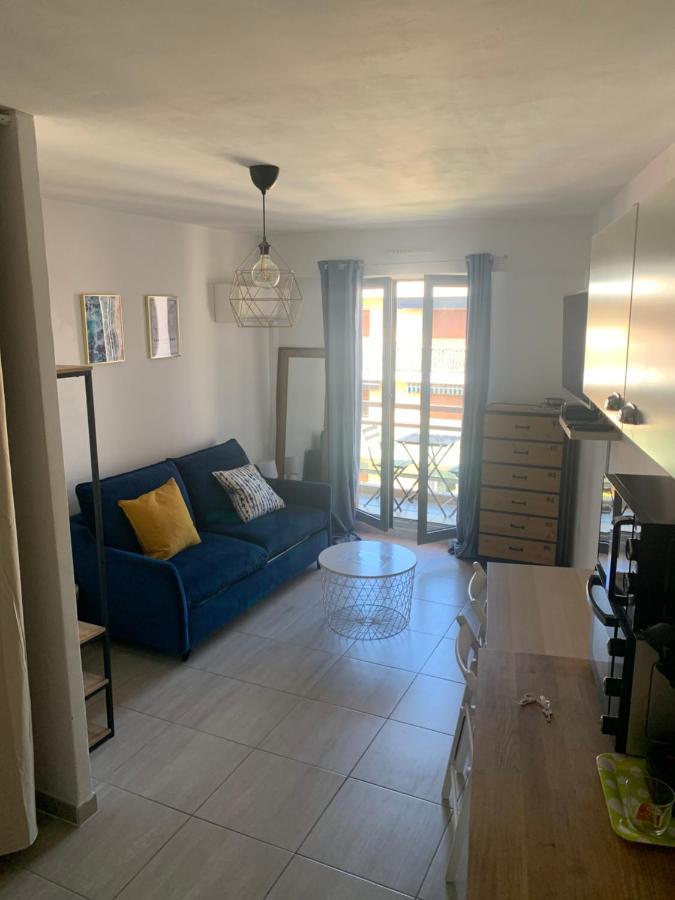 Appartement Studio Au Coeur Du Golf De Saint-Tropez Cavalaire-sur-Mer Luaran gambar